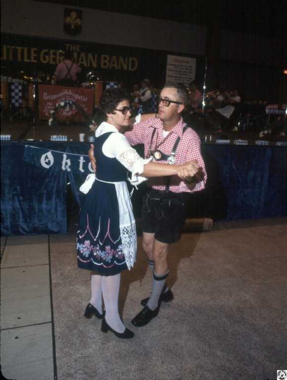 1978 Oktoberfest 25 Judy & Walt Skroch.jpg
